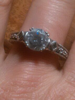 Vintage Design White CZ Sterling Silver Ring (Size 9.75)